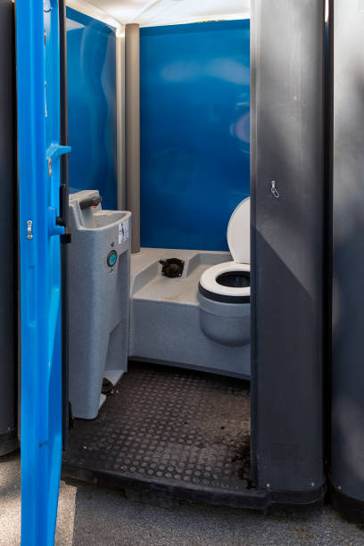 Best Portable restroom trailer rental  in Lantana, TX
